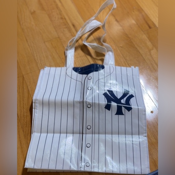 New York Yankees MLB Fan Shop Reusable Tote Bag Pinstripe Baseball - Picture 3 of 4